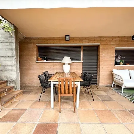 Holiday home Montjuic Town House With Pool