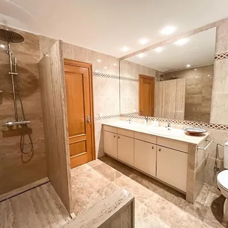 Montjuic Town House With Pool Holiday home