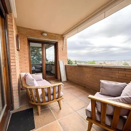 Montjuic Town House With Pool * Girona